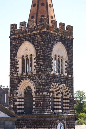 campanile di S. Martino lati nord e ovest.JPG